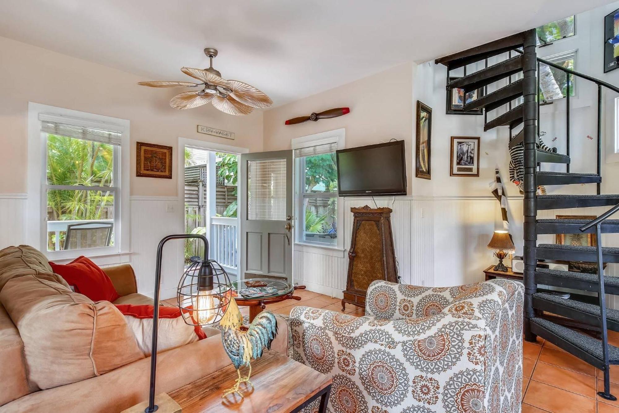 Land Of Love By Avantstay Pets Allowed Shared Pool Great Location Month Long Stays Only Key West Buitenkant foto